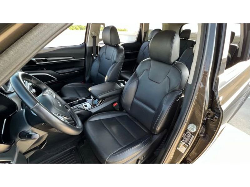 Used 2022 Kia Telluride S image 31