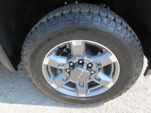 New 2026 GMC Sierra 2500 SLT w/ SLT Premium Package AWD/4WD image 9