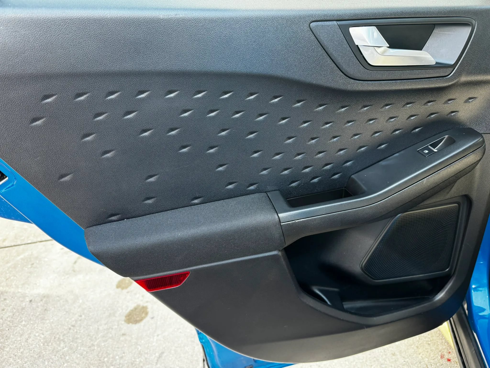 Used 2020 Ford Escape SE FWD image 11