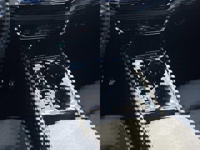 Used 2024 Volkswagen Atlas Cross Sport SEL R-Line image 14