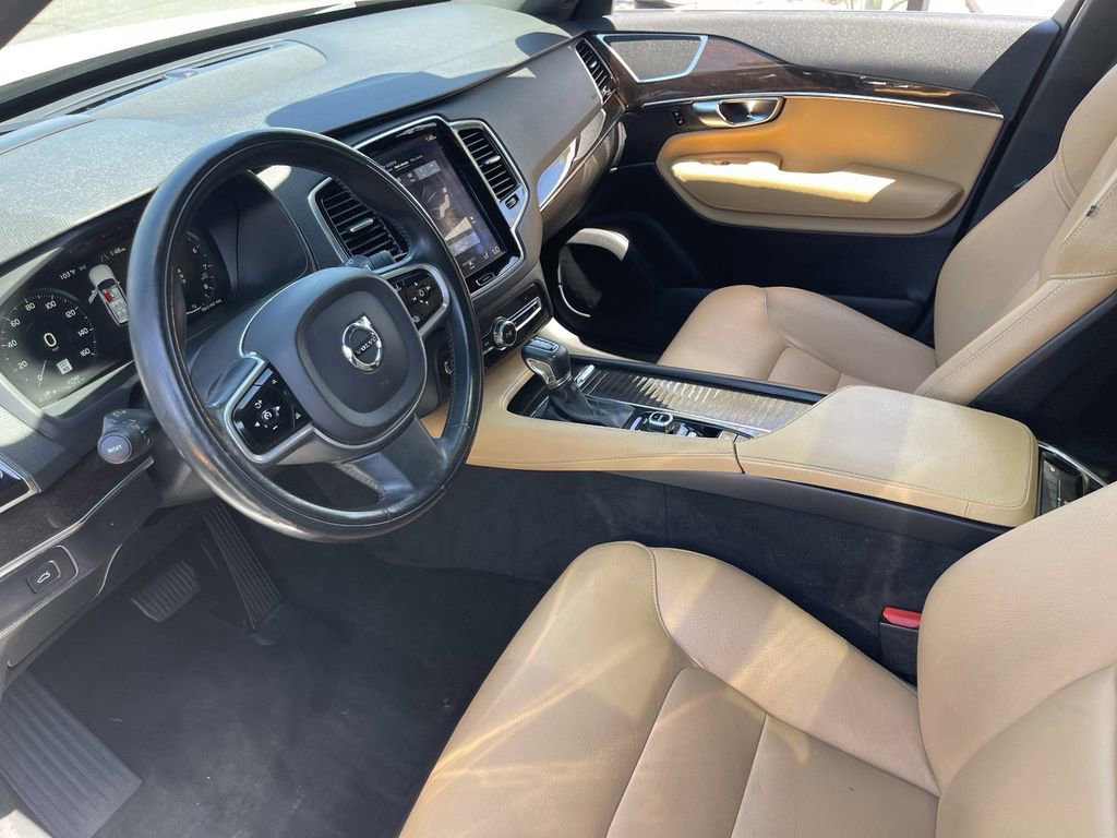 Used 2017 Volvo XC90 T6 Momentum w/ Vision Package AWD/4WD image 19