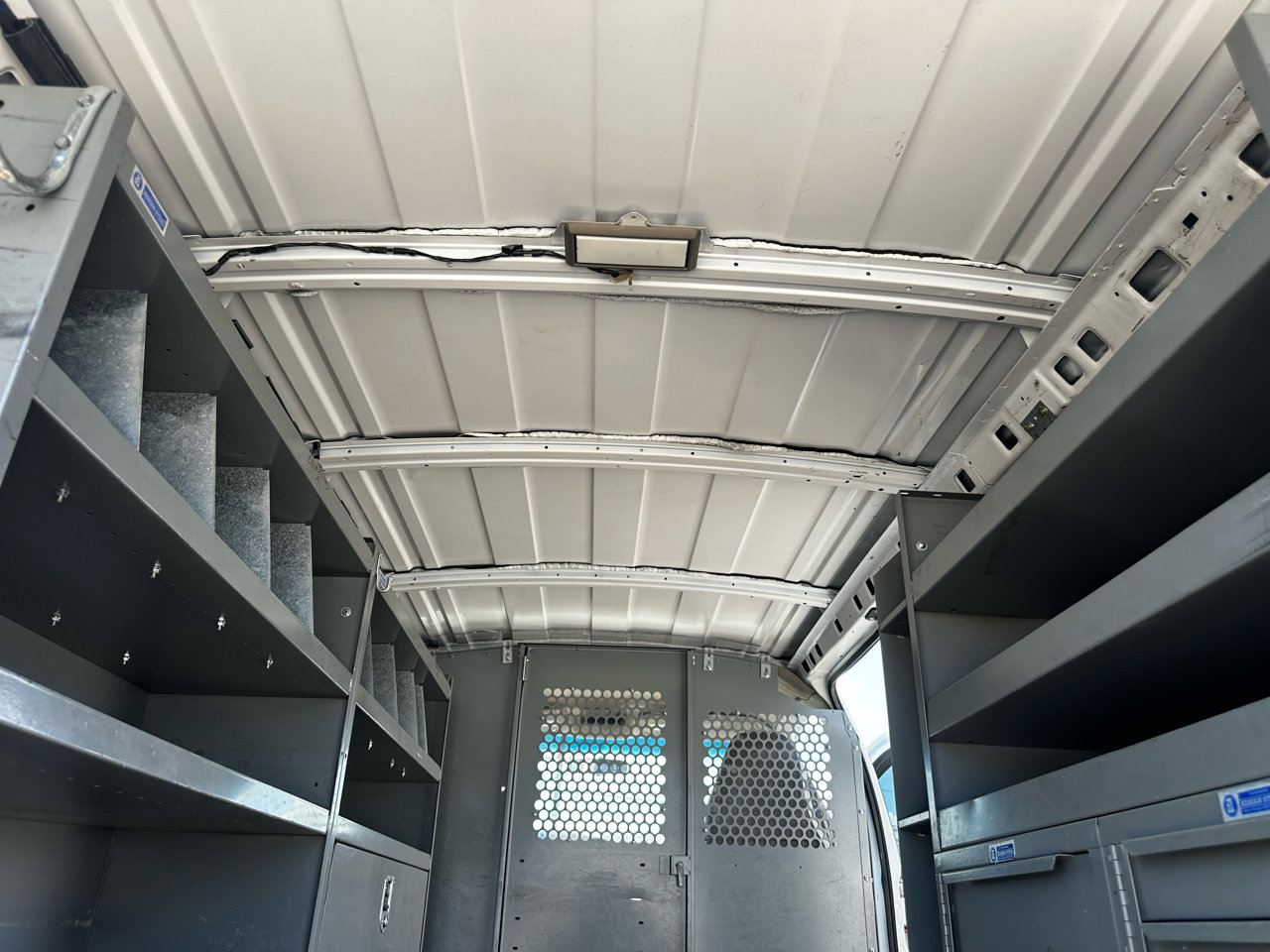 Used 2001 Chevrolet Express 1500 image 34