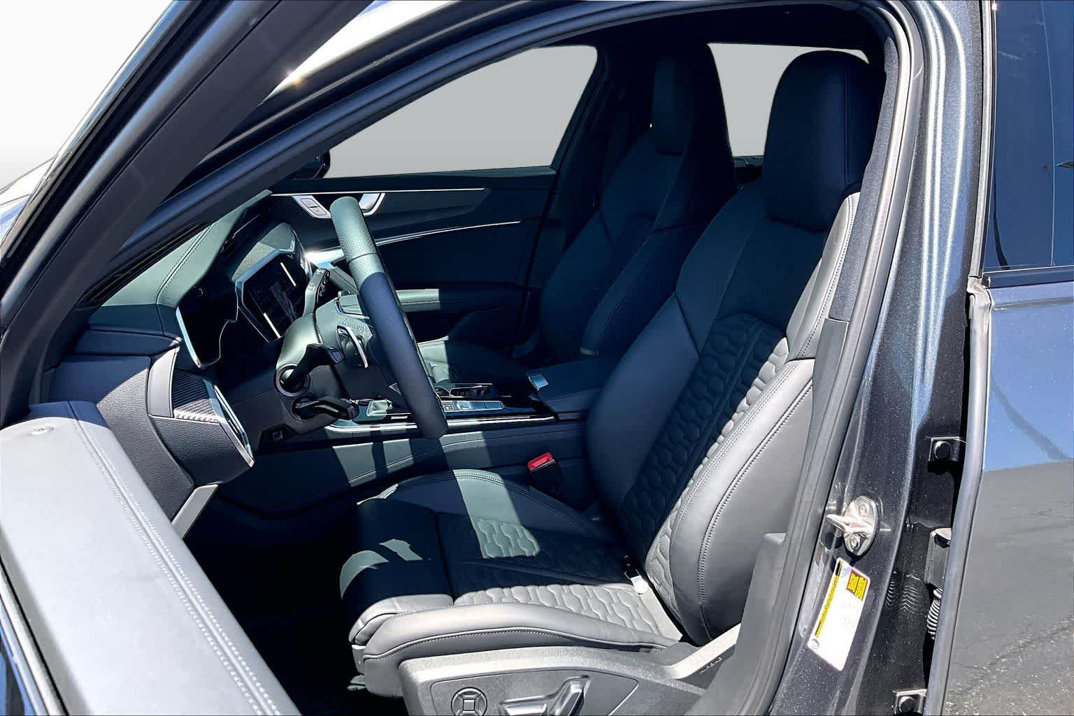 Used 2025 Audi RS 6 performance AWD/4WD image 8