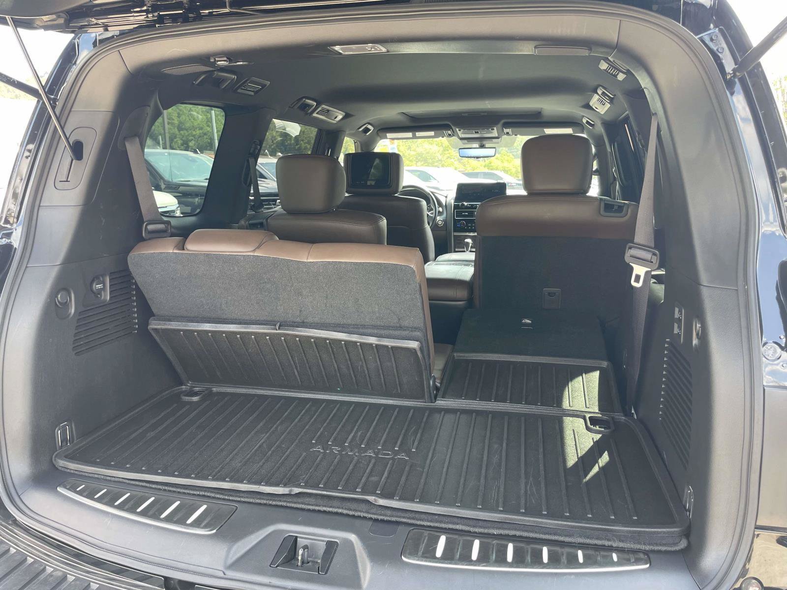 Used 2023 Nissan Armada Platinum w/ Captain's Chairs Package AWD/4WD image 29