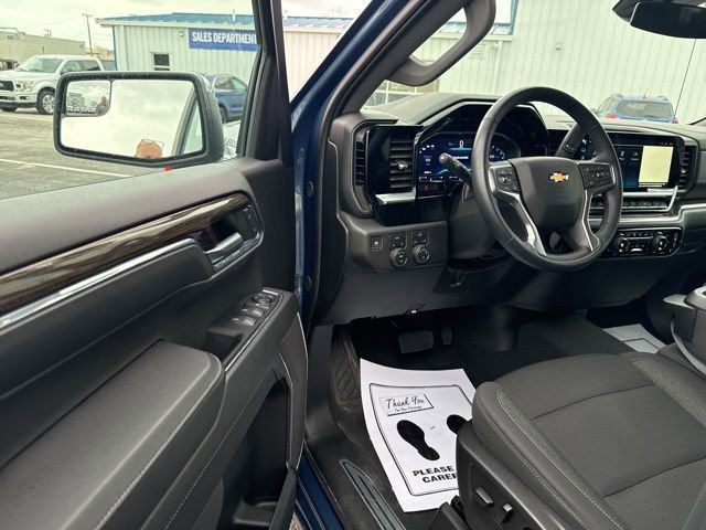 Used 2024 Chevrolet Silverado 1500 LT image 12