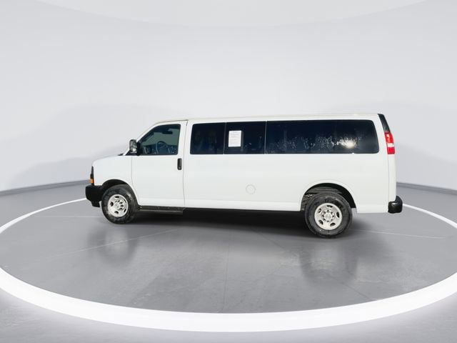 Used 2023 Chevrolet Express 3500 LS image 9