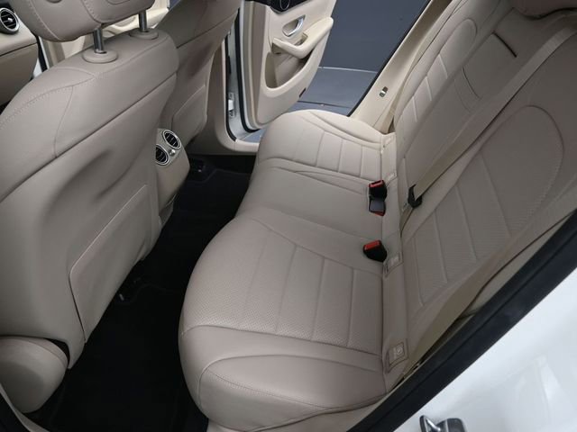 Used 2017 Mercedes-Benz GLC 300 4MATIC image 22