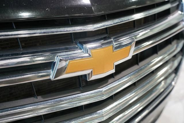 Used 2021 Chevrolet Traverse High Country w/ LPO, Floor Liner Package FWD image 9