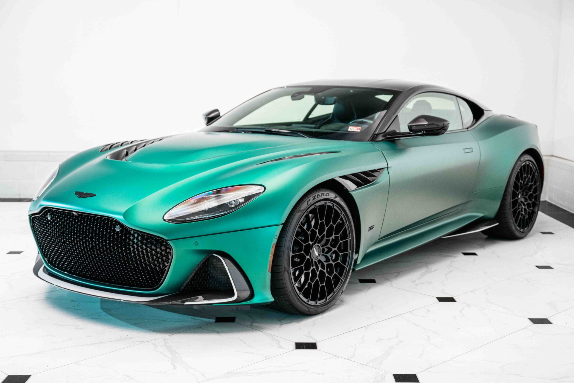 Used 2023 Aston Martin DBS Coupe RWD image 34