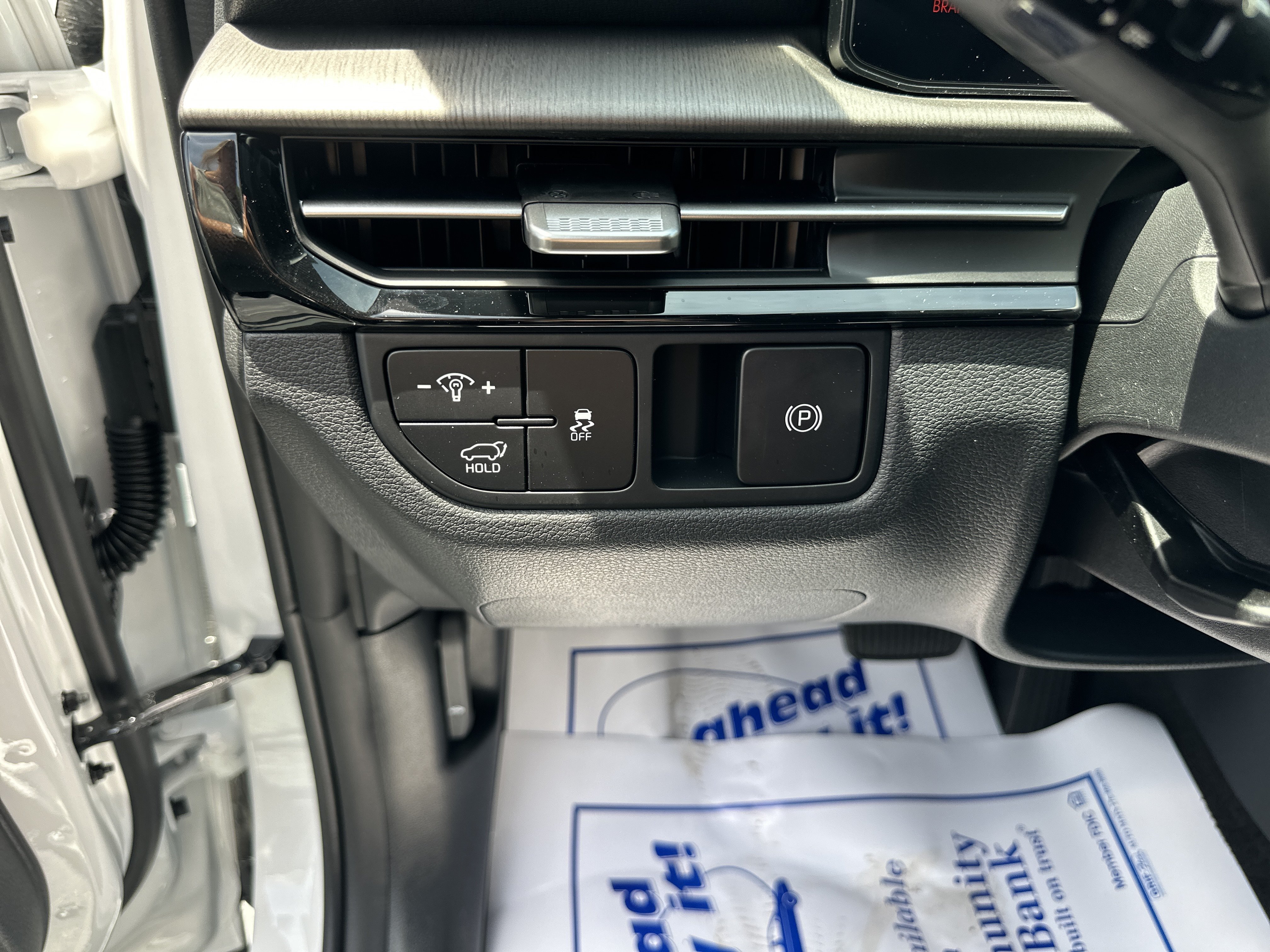 New 2026 Kia Sportage X-Line w/ X-Line Technology Package AWD/4WD image 10