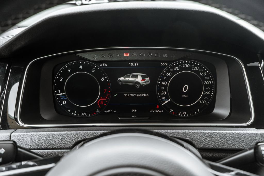 Used 2019 Volkswagen Golf R 4-Door image 16