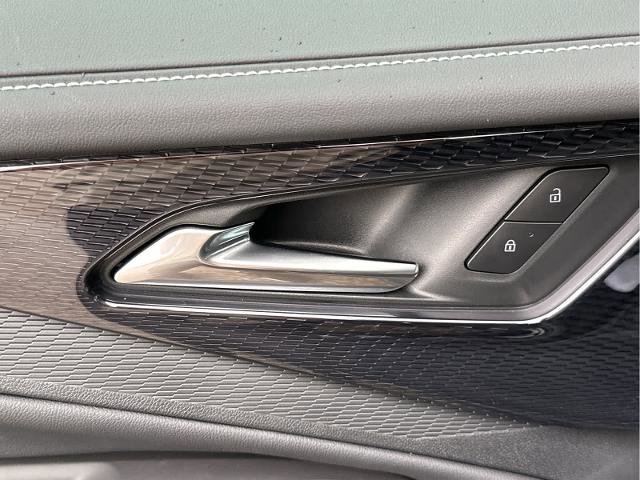 New 2026 Chevrolet Blazer EV LT image 21