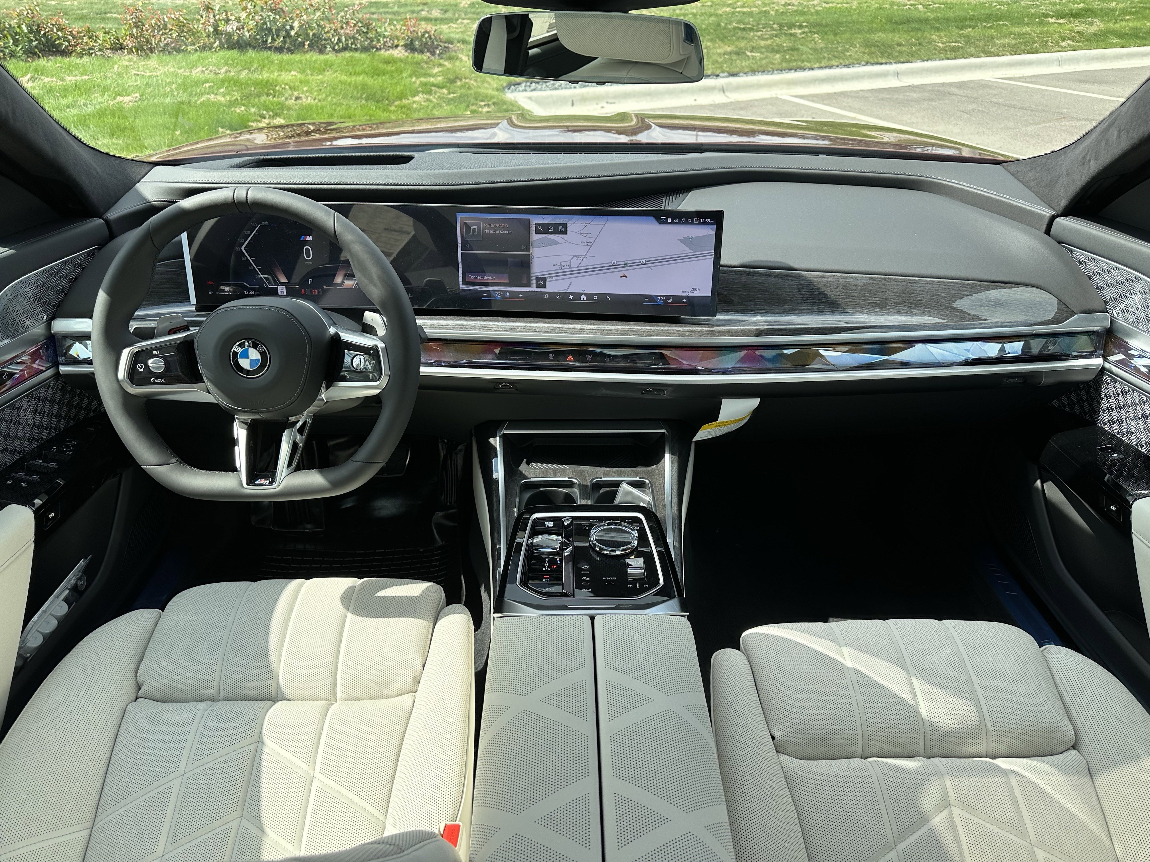 New 2026 BMW 760i xDrive w/ Executive Package image 10