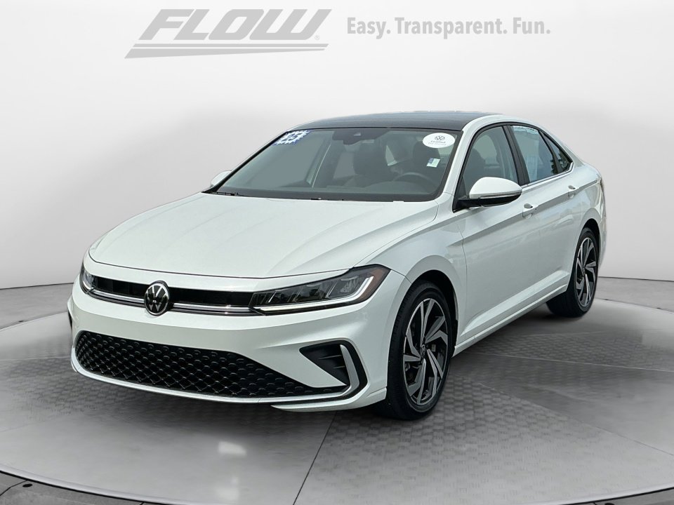 Used 2025 Volkswagen Jetta SEL image 4