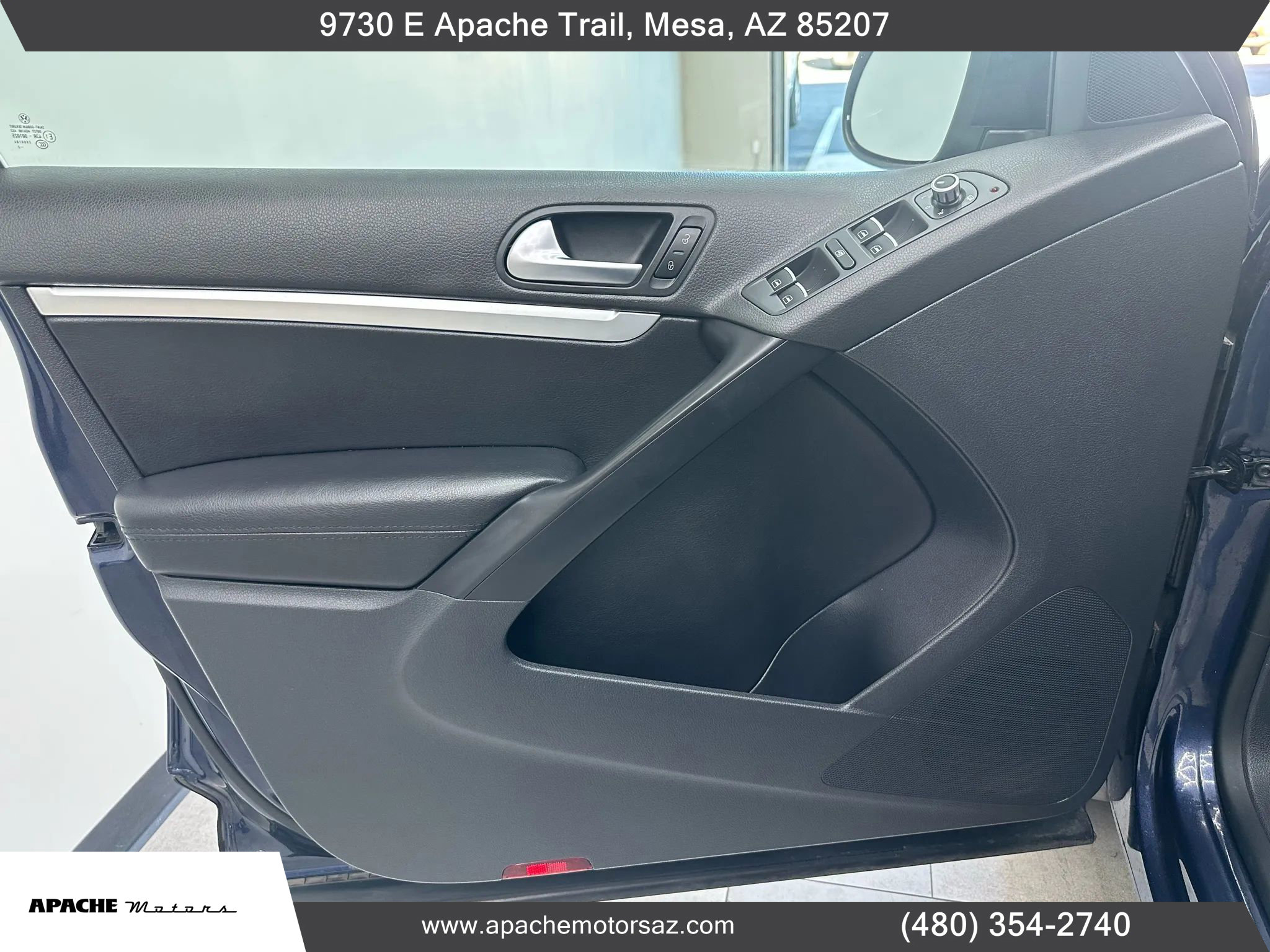 Used 2012 Volkswagen Tiguan SEL image 13