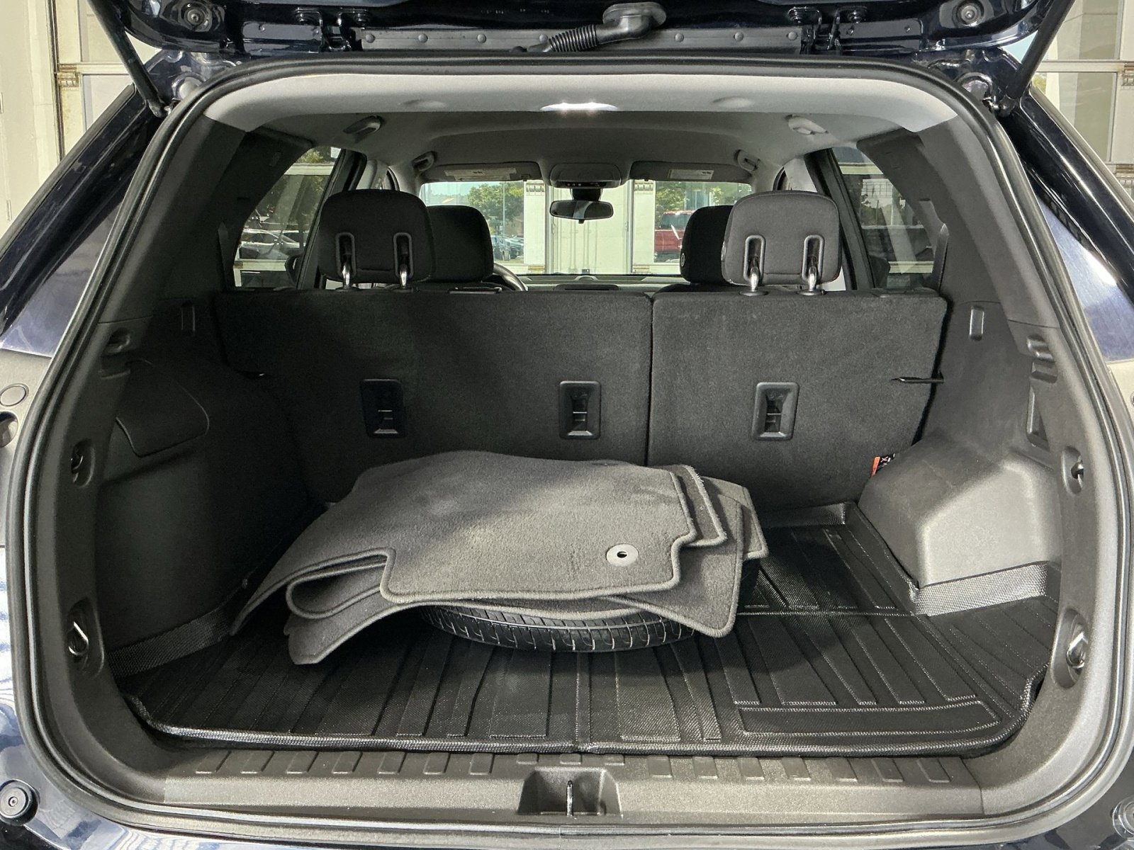 Used 2020 Chevrolet Equinox LT AWD/4WD image 25