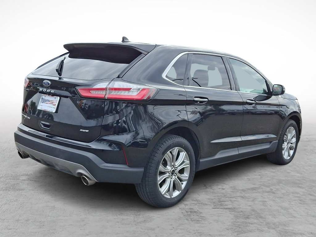 Used 2024 Ford Edge Titanium image 5