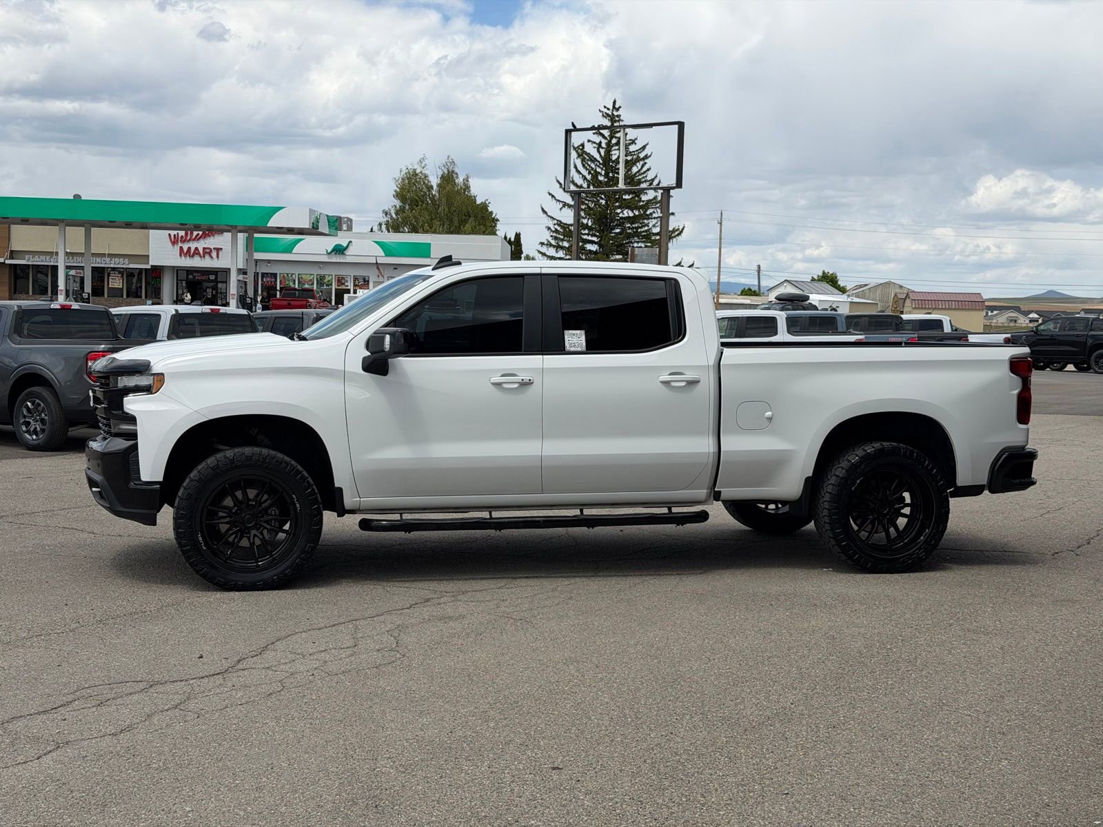 Used 2022 Chevrolet Silverado 1500 LT w/ All Star Edition Plus AWD/4WD image 11