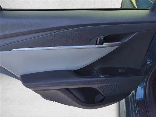 Used 2025 Toyota Camry SE FWD image 9