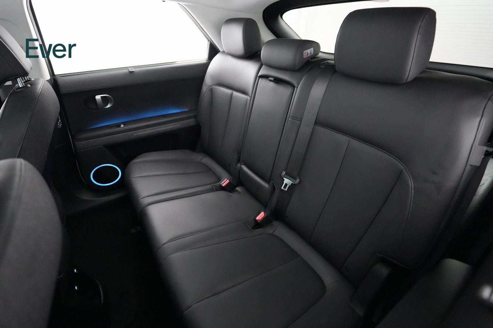 Used 2024 Hyundai Ioniq 5 Limited image 9