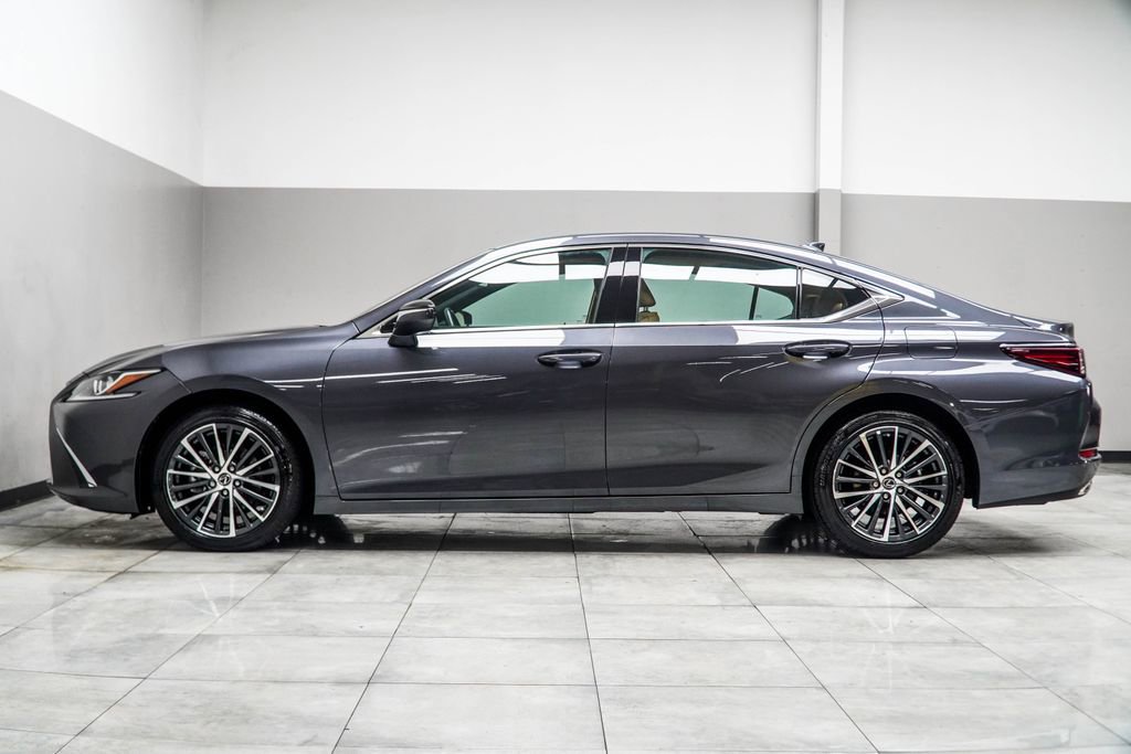 Used 2025 Lexus ES 350 w/ Premium Package FWD image 9