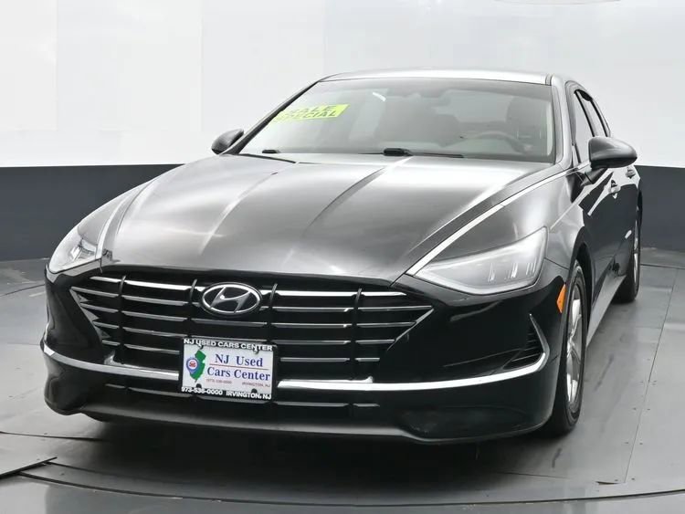 Used 2022 Hyundai Sonata SE w/ Cargo Package