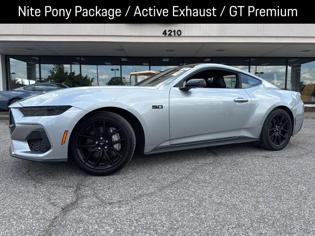 Used 2025 Ford Mustang GT Premium RWD image 1