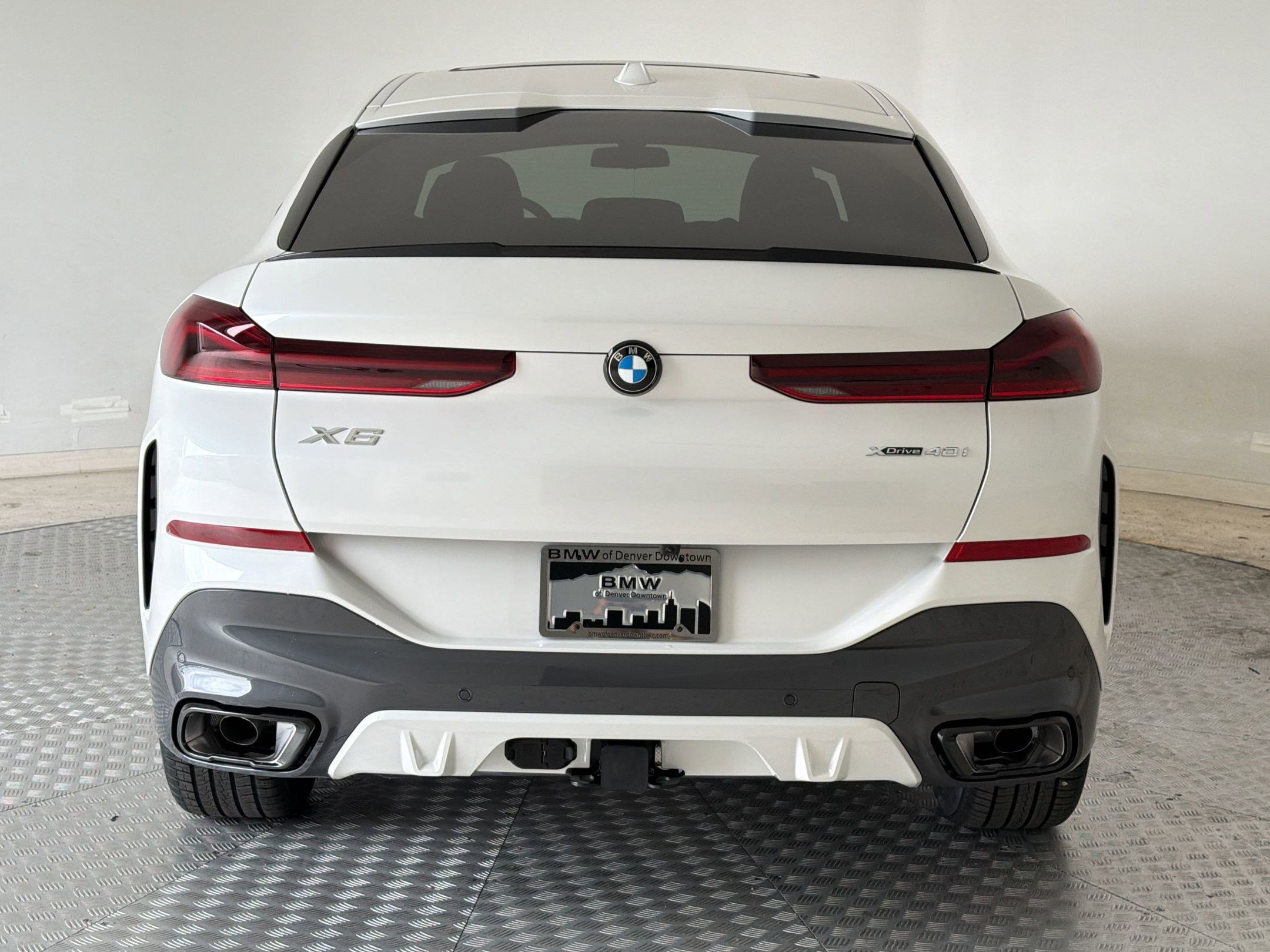 New 2026 BMW X6 xDrive40i w/ Premium Package image 10