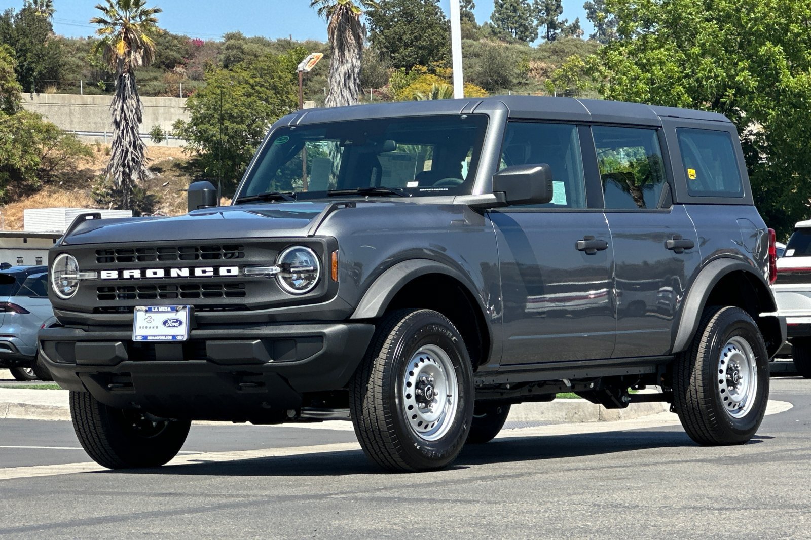 New 2026 Ford Bronco 4-Door AWD/4WD image 7