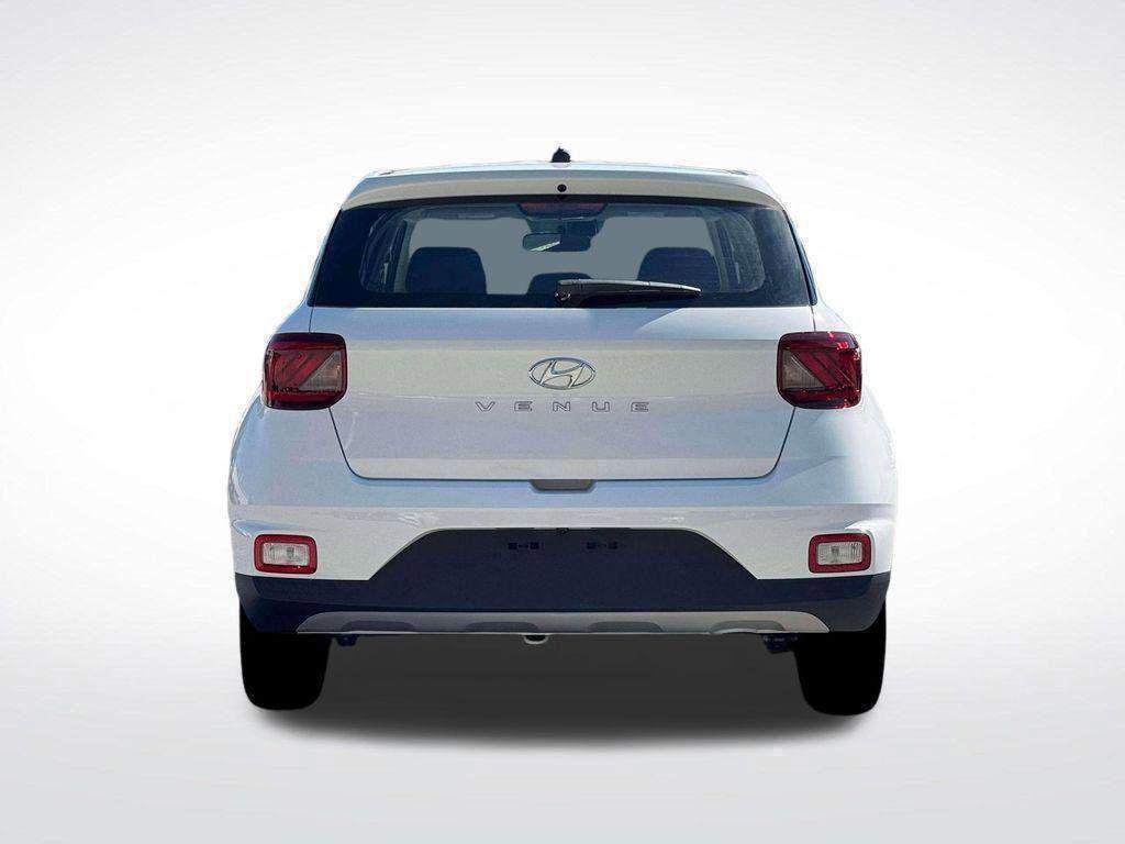 New 2026 Hyundai Venue SE FWD image 6