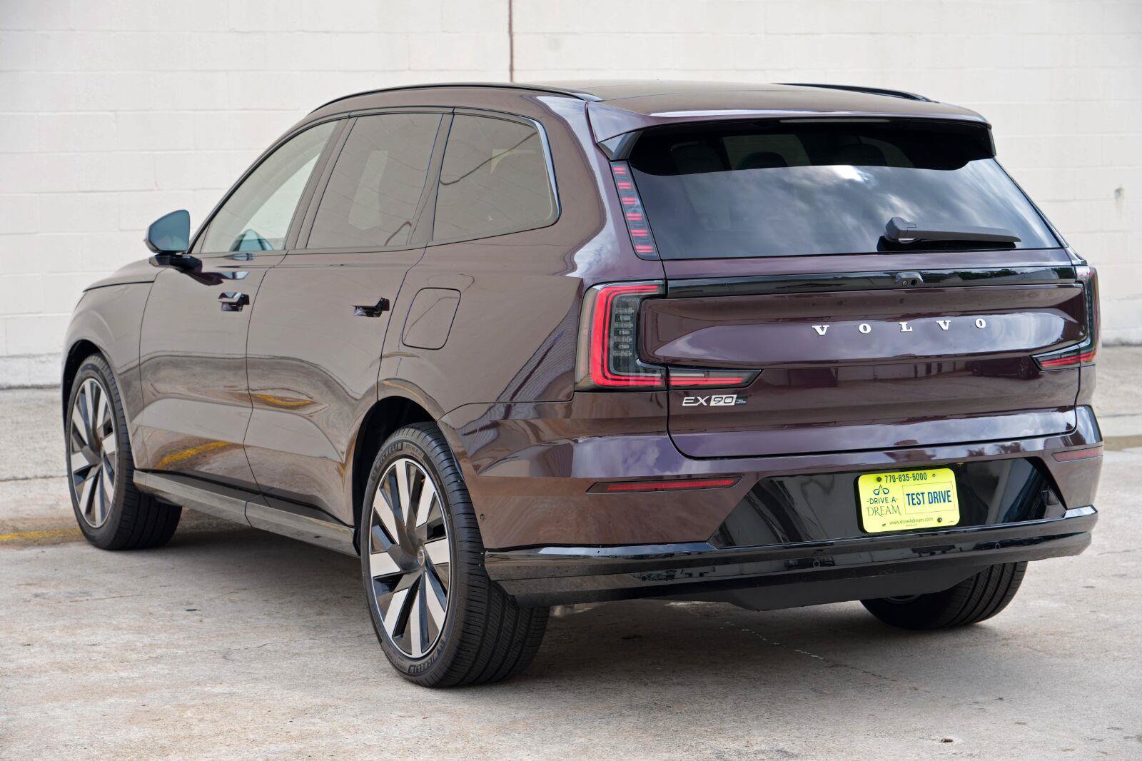 Used 2025 Volvo EX90 Ultra AWD/4WD image 47