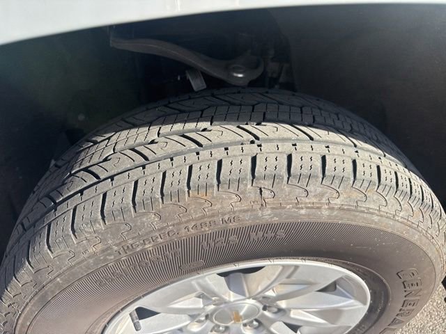 Used 2024 Chevrolet Silverado 1500 LT w/ Safety Package AWD/4WD image 8