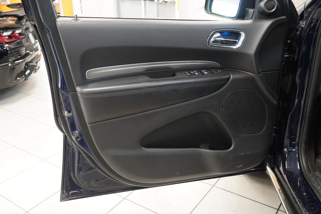 Used 2018 Dodge Durango SXT AWD/4WD image 5