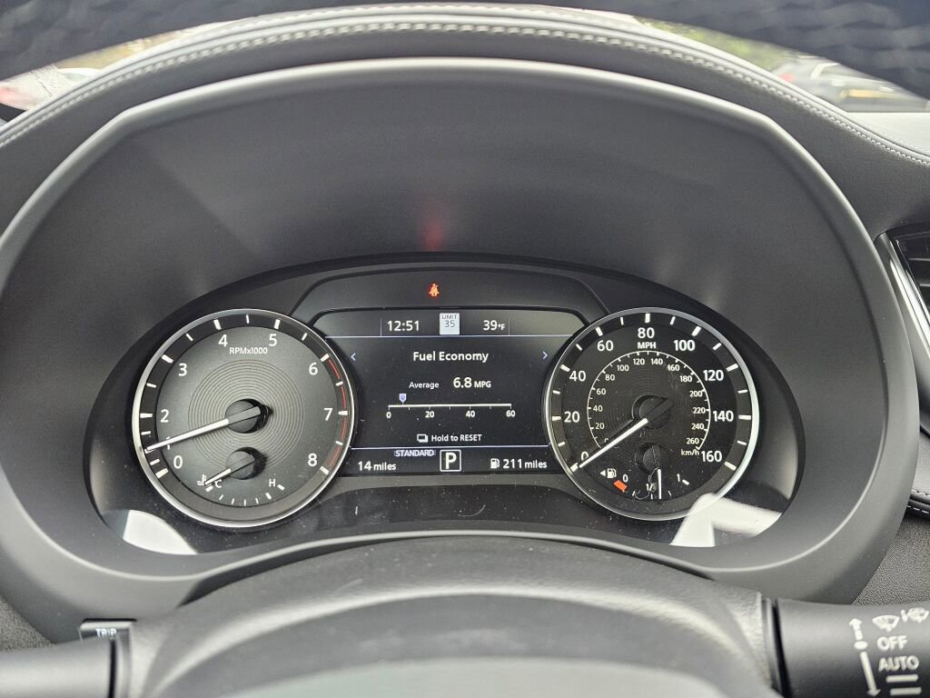 New 2025 INFINITI QX55 Essential image 30