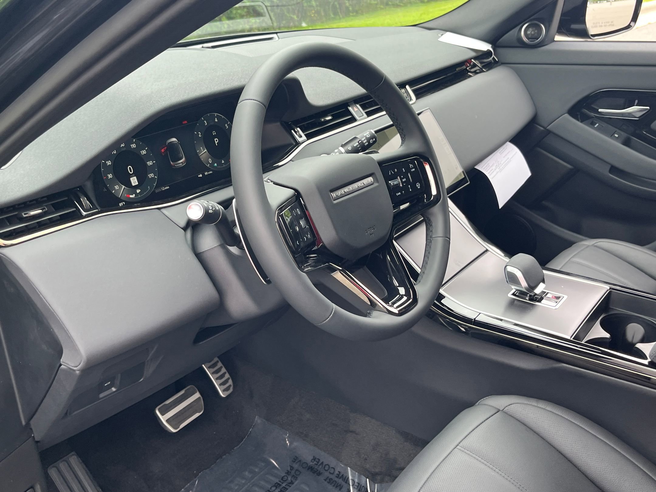 New 2026 Land Rover Range Rover Evoque Dynamic SE image 9