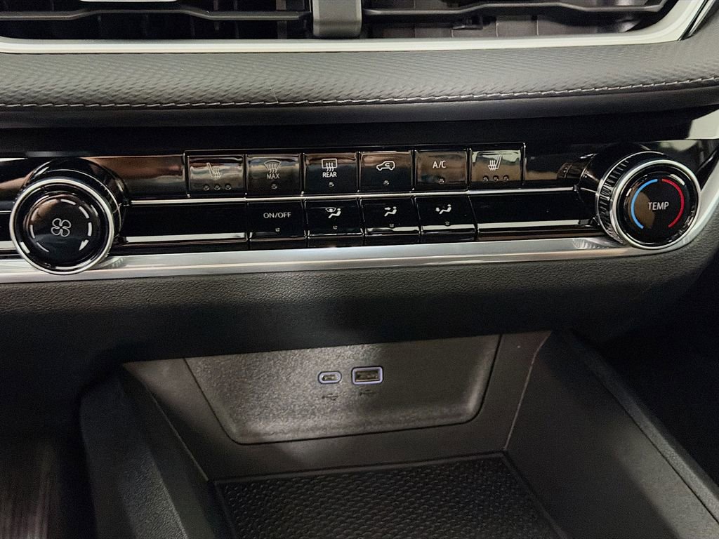 New 2026 Chevrolet Equinox LT image 17