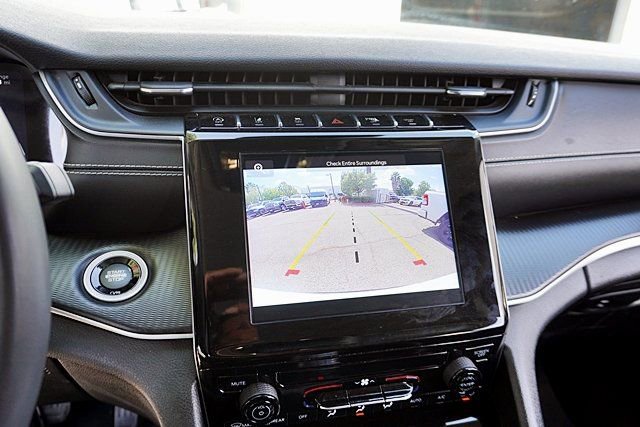 Certified 2023 Jeep Grand Cherokee L Laredo RWD image 27