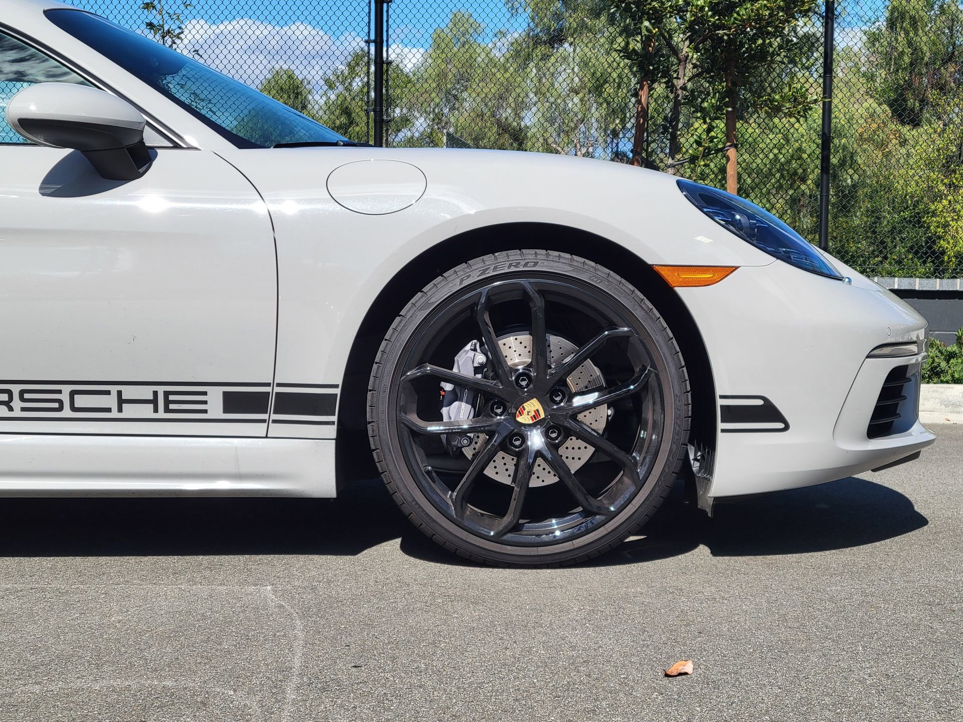 Used 2024 Porsche 718 Cayman image 11