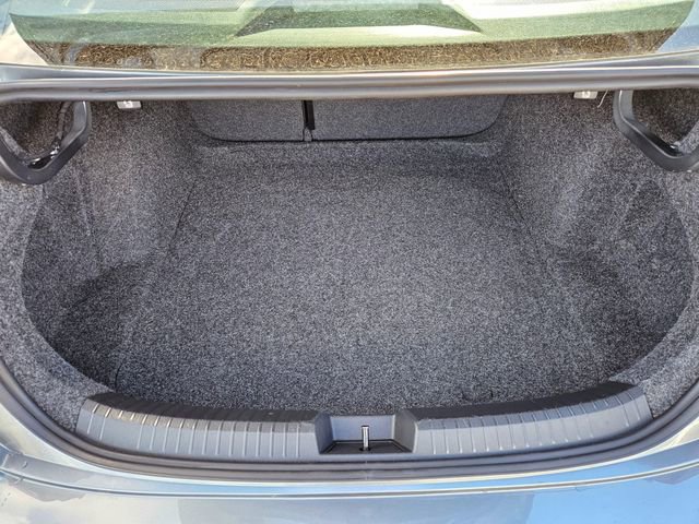 Used 2025 Volkswagen Jetta Sport image 13