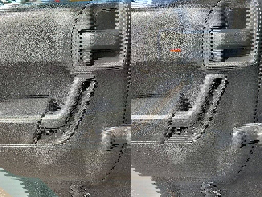 Used 2015 Jeep Wrangler Unlimited Sport image 15