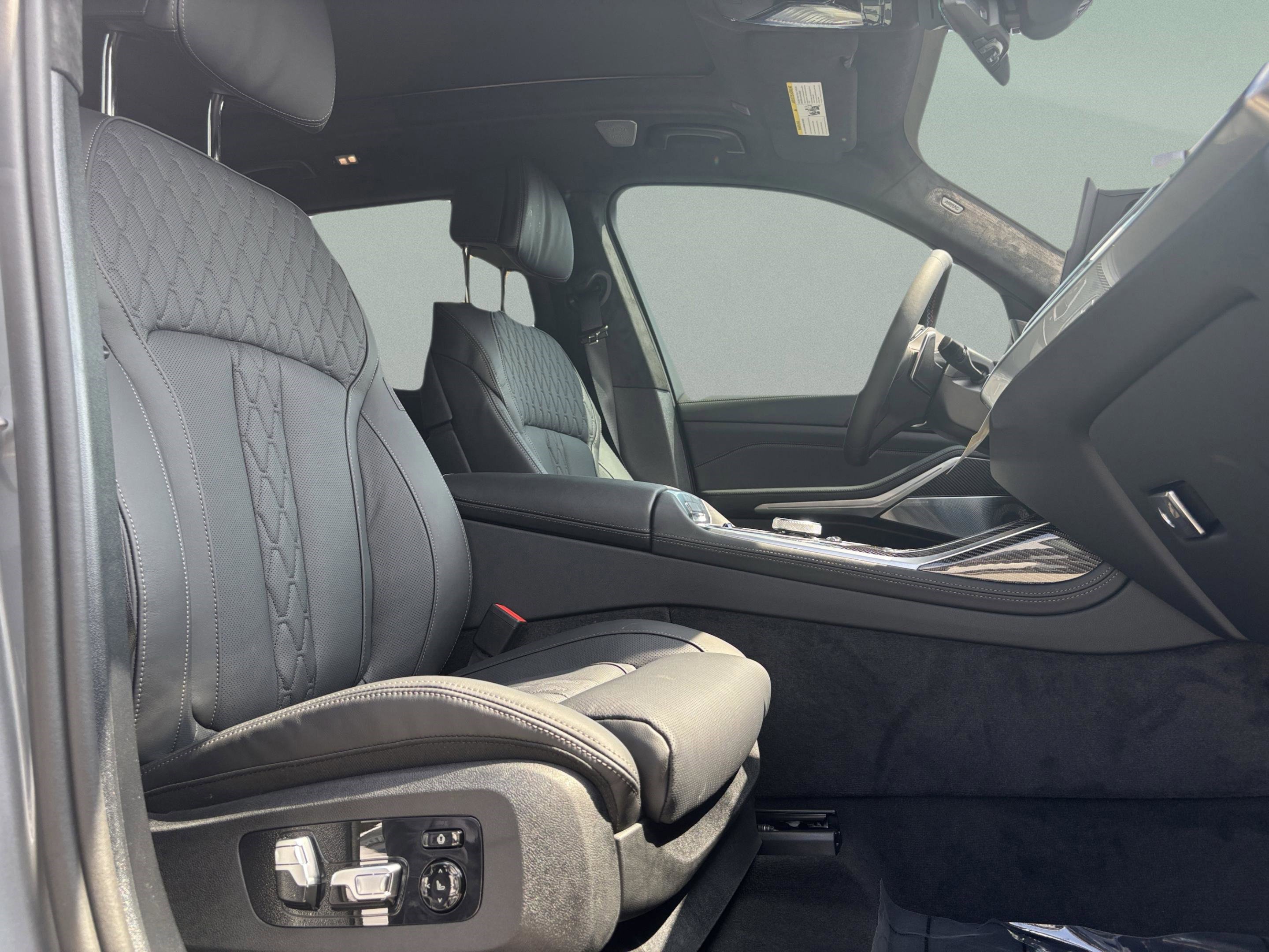 New 2026 BMW X7 M60i image 22