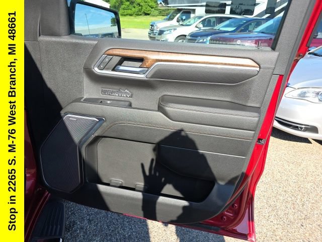 Used 2023 Chevrolet Silverado 1500 High Country w/ Technology Package AWD/4WD image 46