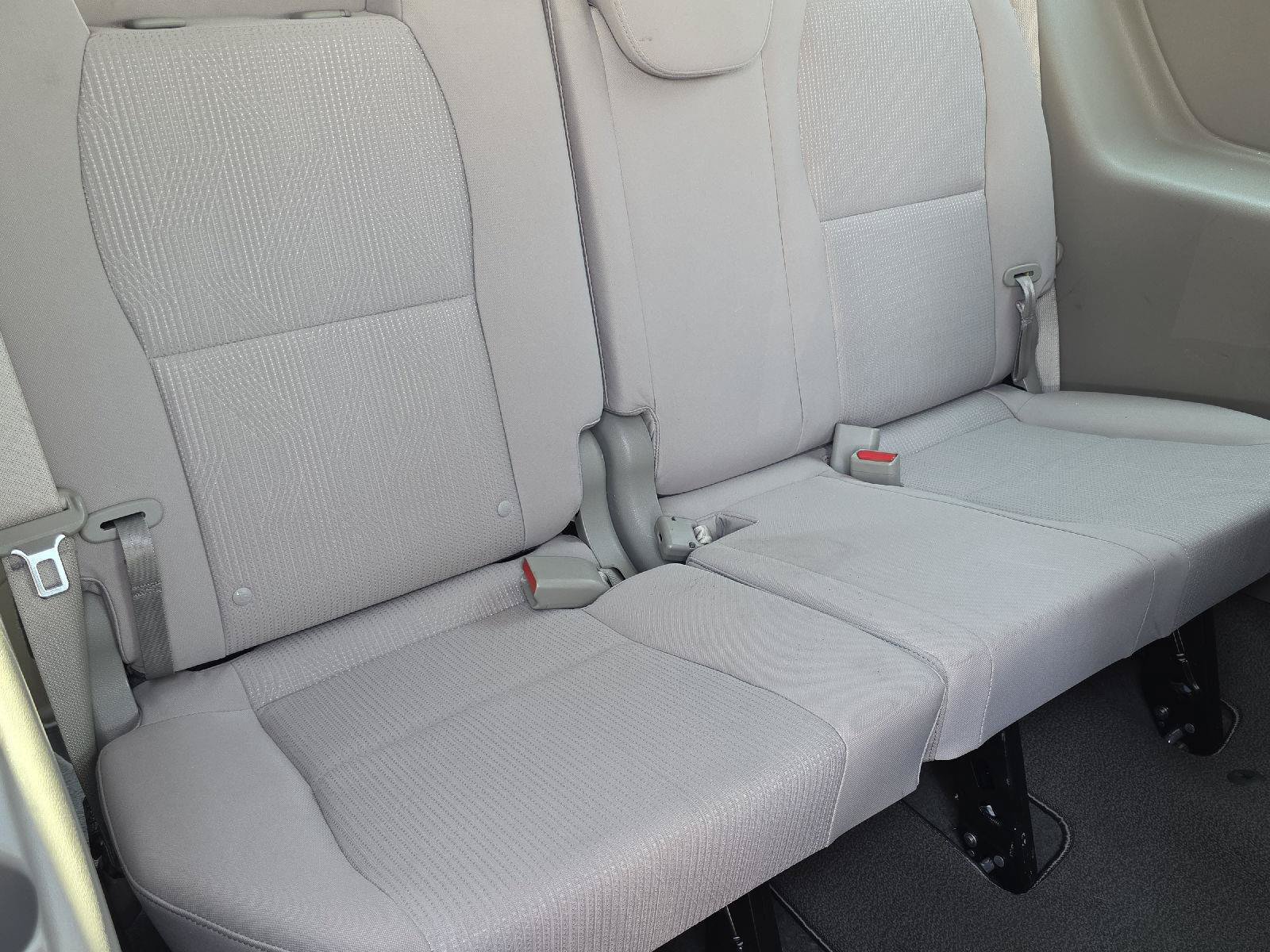 Used 2019 Kia Sedona LX FWD image 29