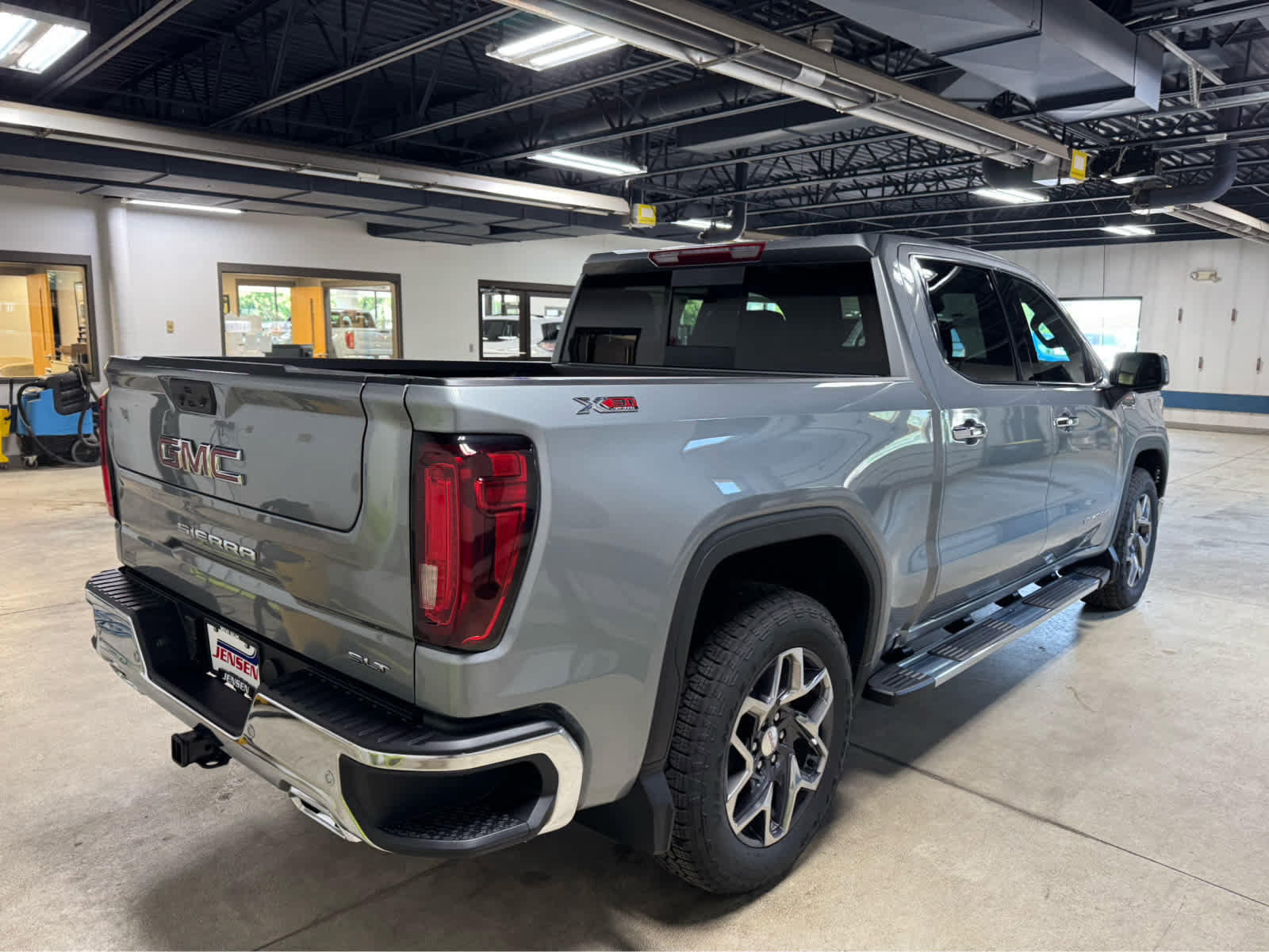 New 2026 GMC Sierra 1500 SLT w/ SLT Premium Plus Package image 4