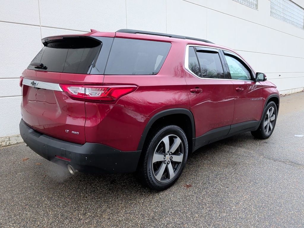 Used 2020 Chevrolet Traverse LT w/ LT Premium Package image 6
