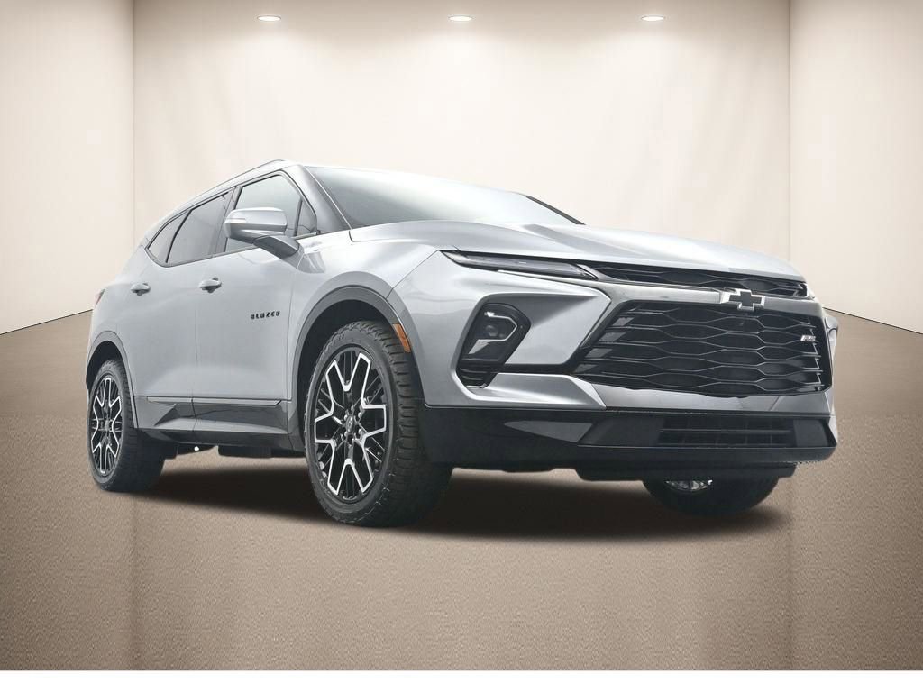 Used 2023 Chevrolet Blazer RS w/ Driver Confidence II Package FWD image 32