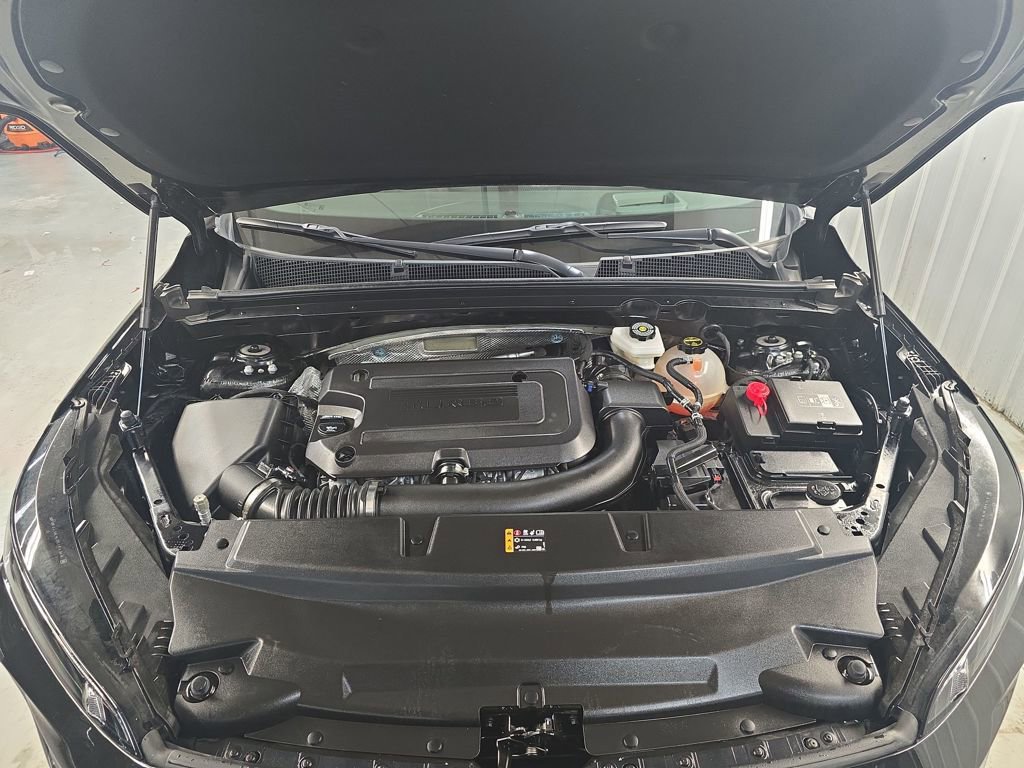 Certified 2025 Buick Envision Preferred image 10