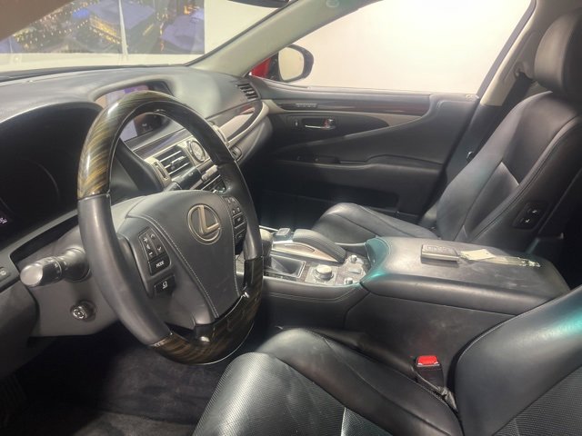 Used 2016 Lexus LS 460 460 w/ Comfort Package image 10
