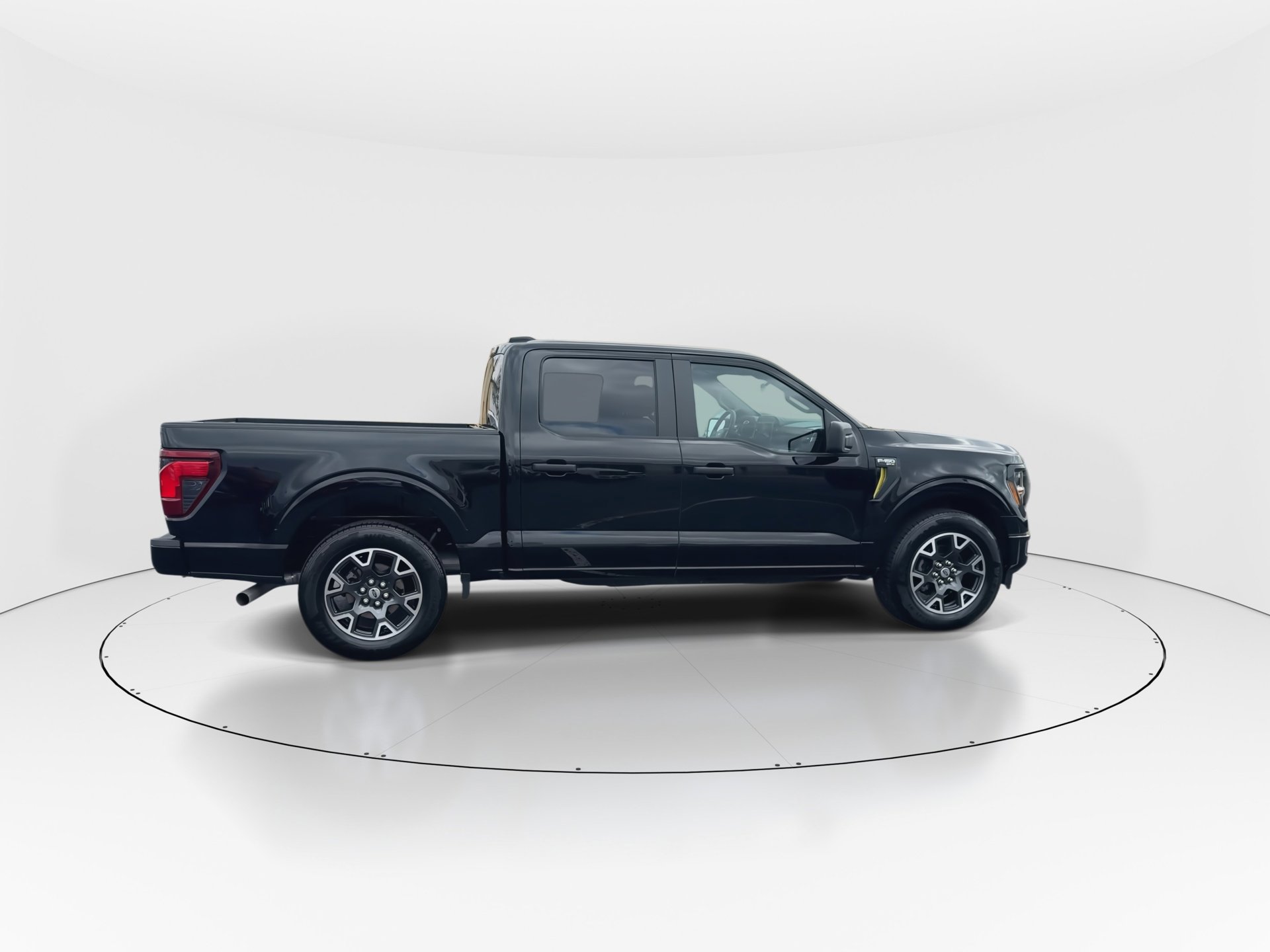 Used 2024 Ford F150 STX image 9