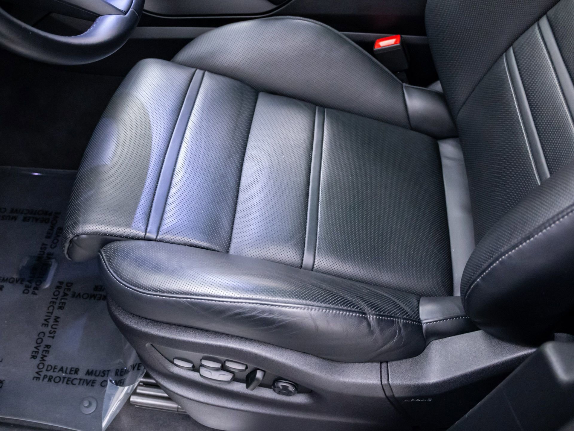 Used 2024 Porsche Cayenne S image 15